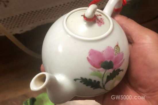 瓷壶适合泡什么茶，瓷器茶具喝什么茶好