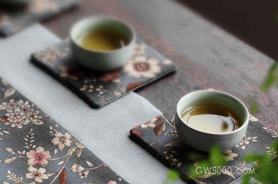 喝茶茶桌上的礼仪有哪些,泡茶待客十大礼仪不可不做!