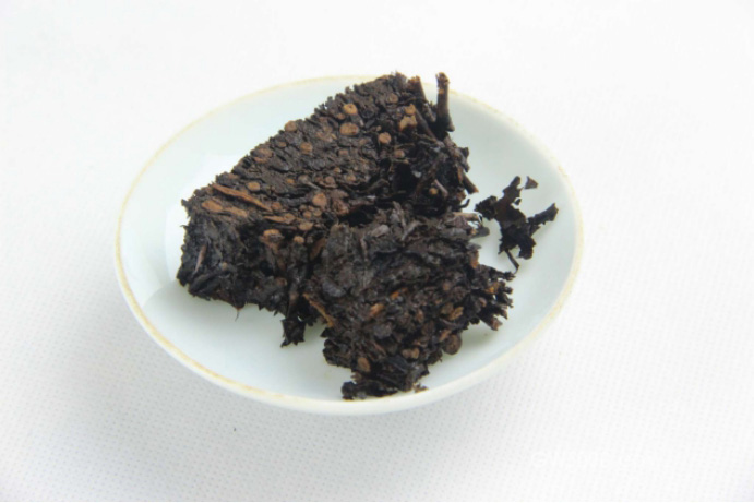 黑毛茶和黑砖茶有什么区别？教你快速认识黑毛茶与黑砖茶的区