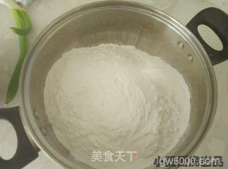 银丝卷的做法步骤：1