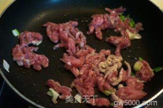 牛肉粉丝炒合菜的做法步骤：5