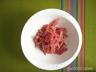 【京酱肉丝】的做法步骤：1