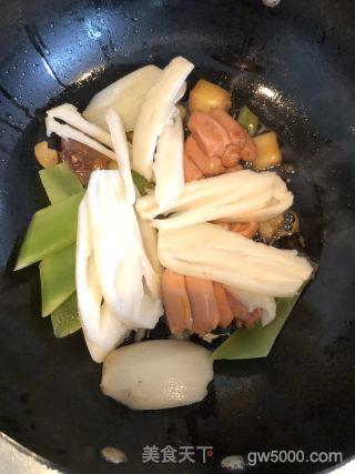 糯香干锅的做法步骤：3