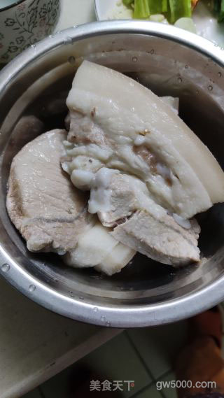 川味回锅肉的做法步骤：2