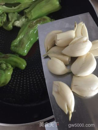 虎皮青椒的做法步骤：5