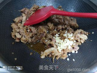 羊肉  葱爆羊肉的做法步骤：6