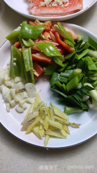 川味回锅肉的做法步骤：1