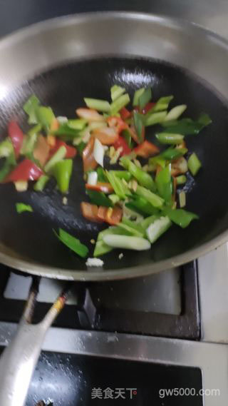 川味回锅肉的做法步骤：4