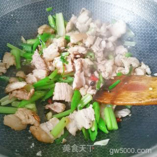 小炒肉的做法步骤：6