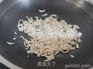 鱼香肉丝的做法步骤：8