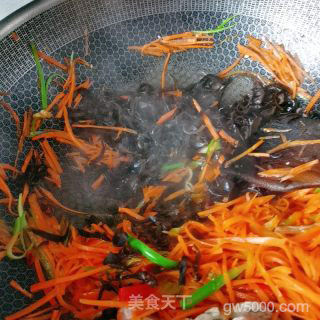 鱼香肉丝的做法步骤：6