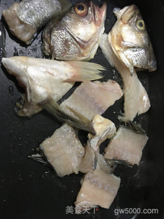 酸菜鱼的做法步骤：1
