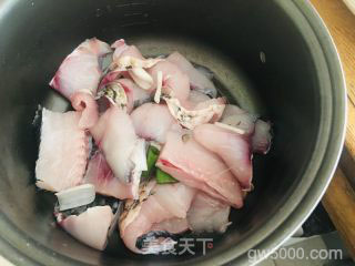 酸菜鱼的做法步骤：2