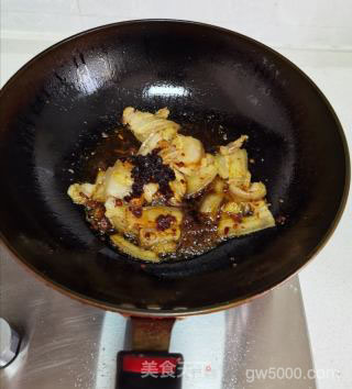 回锅肉的做法步骤：9