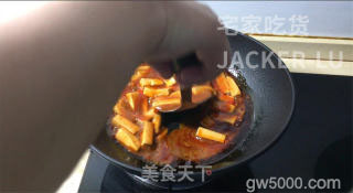 懒人版麻婆豆腐、又香又麻又辣，就着汤汁能吃两碗米饭。的做法步骤：10