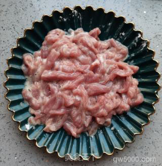 鱼香肉丝的做法步骤：6
