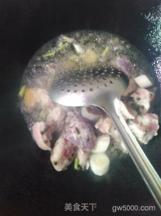 坛子五花肉的做法步骤：4