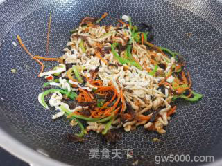 鱼香肉丝的做法步骤：13