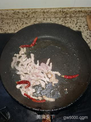 鱼香肉丝的做法步骤：3
