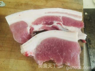 蒜泥白肉的做法步骤：1