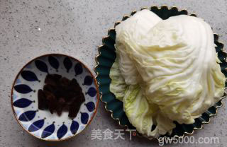 鱼香白菜的做法步骤：1