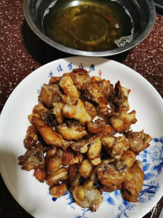 辣子鸡丁的做法步骤：4
