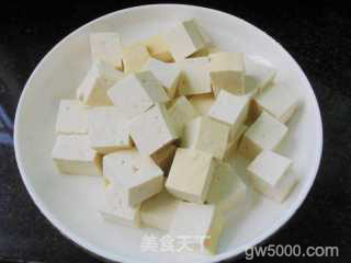 能吃两碗米饭的麻婆豆腐的做法步骤：1