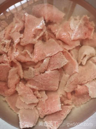水煮牛肉的做法步骤：2