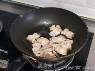 回锅肉的做法步骤：5