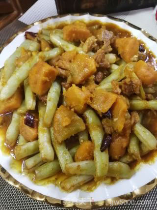 五花肉炖南瓜芸豆的做法步骤：9