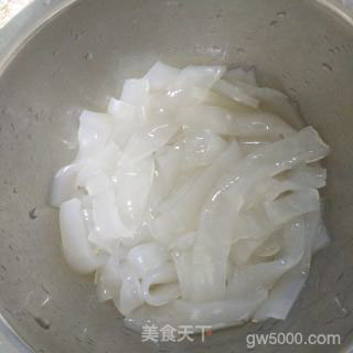 东北大拉皮的做法步骤：2