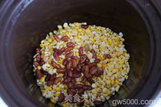 芸豆大碴子粥的做法步骤：3