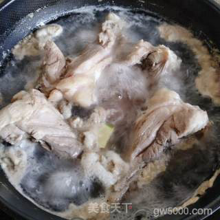 酱大骨的做法步骤：3