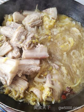 五花肉酸菜炖粉条的做法步骤：10