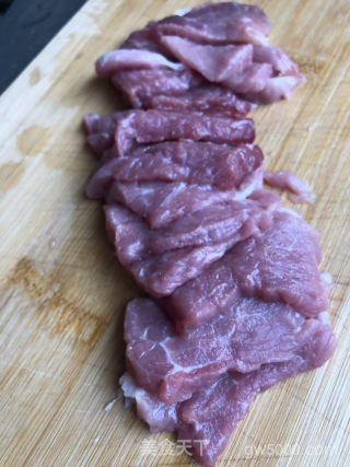 锅包肉的做法步骤：2