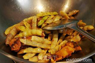 冻豆腐炖豆角的做法步骤：5