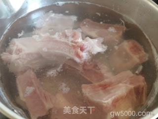 油豆角焖排骨的做法步骤：4
