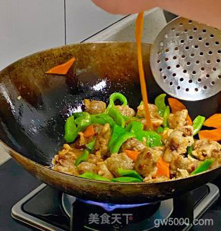溜肉段的做法步骤：8