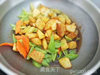 东北名菜地三鲜的做法步骤：16