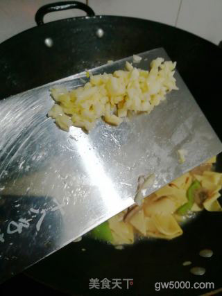 尖椒干豆腐的做法步骤：8