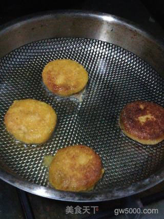 煎粘豆包的做法步骤：5