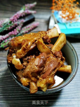 酱大骨的做法步骤：10