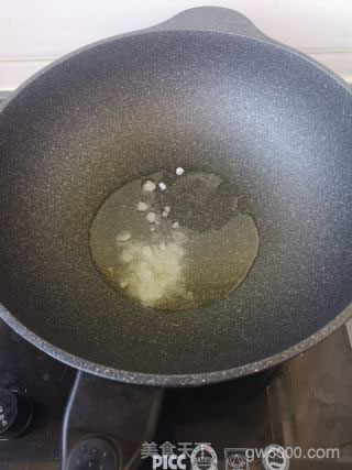 小鸡炖蘑菇的做法步骤：5
