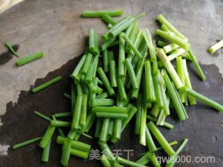 卤肉土豆丝卷饼的做法步骤：4