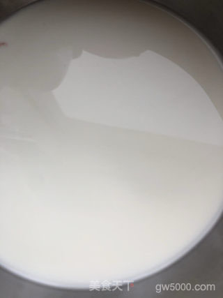 锅包肉的做法步骤：1