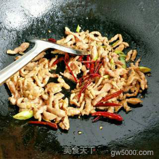 东北特色香辣肉丝的做法步骤：5