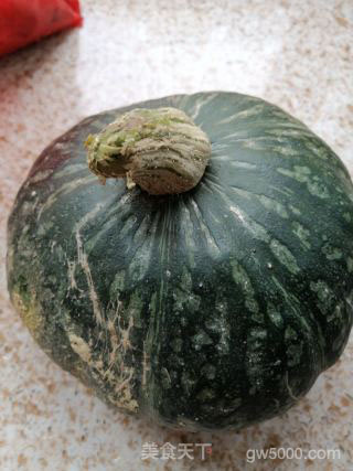 五花肉炖南瓜芸豆的做法步骤：1