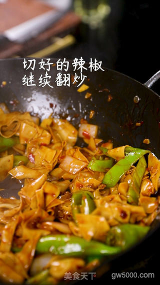 东北家常菜：辣椒干豆腐的做法步骤：7
