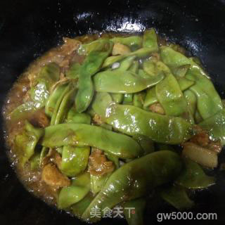 五花肉炖东北油豆的做法步骤：8