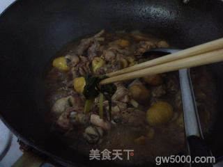 板栗烧鸡的做法步骤：9